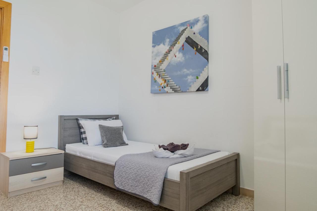 D View 4 You Mellieħa Exterior foto